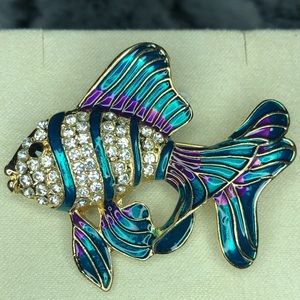 Fish pin